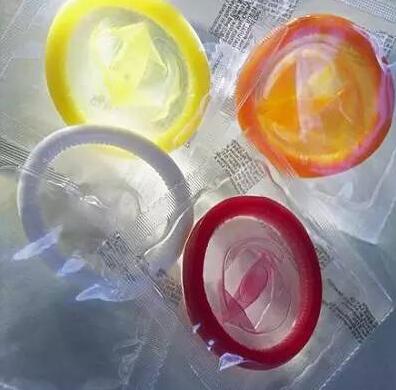 使用避孕套做男自慰器的方法及注意事项
