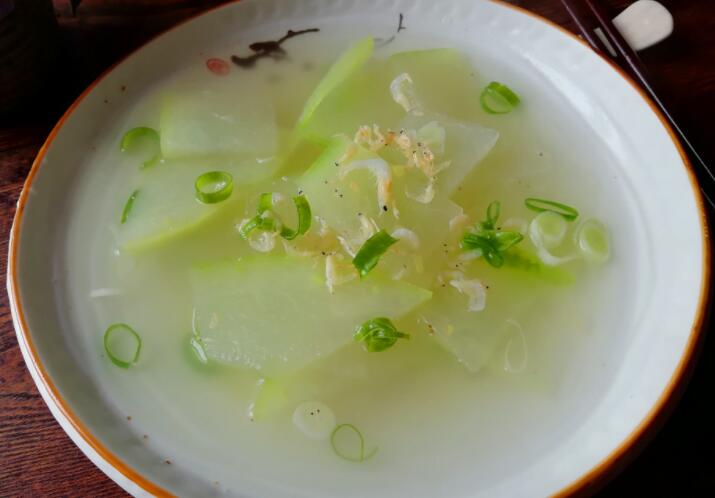 冬瓜有什么营养价值（冬瓜是夏季的一种常见食材）