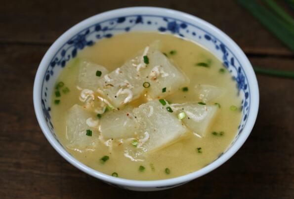 冬瓜虾皮汤的营养价值（冬瓜虾皮汤的营养价值高吗）