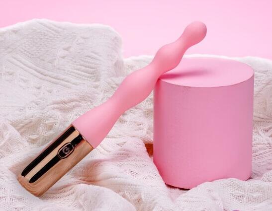女生使用情趣用品过程（女孩的生活用品怎么用）