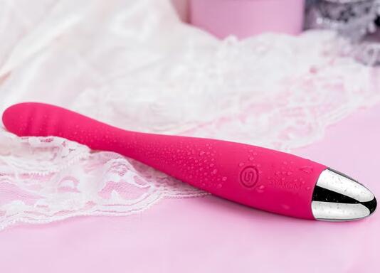 女生情趣用品然后使用（女人使用的保健器材）
