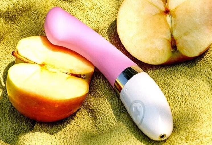 女生用过情趣用品（什么是情趣用品）