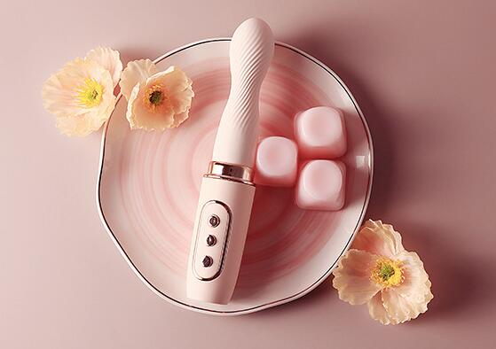 我给美女用情趣用品（选购合适的情趣用品）