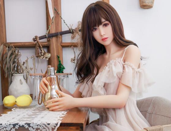 老婆在情趣用品(仿真机器人老婆)