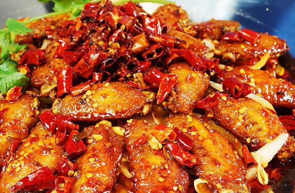 中餐厅的菜好吃吗（中餐厅里面的菜都是怎么做的）