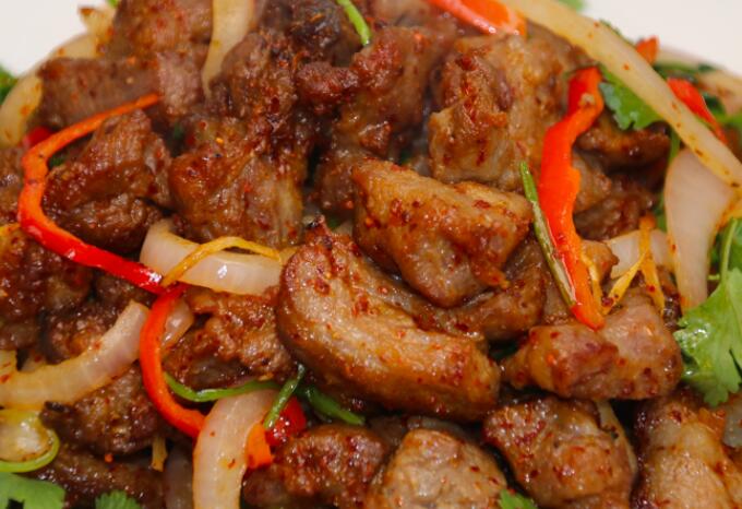 孜然羊肉怎么做才好吃（孜然羊肉家常做法）