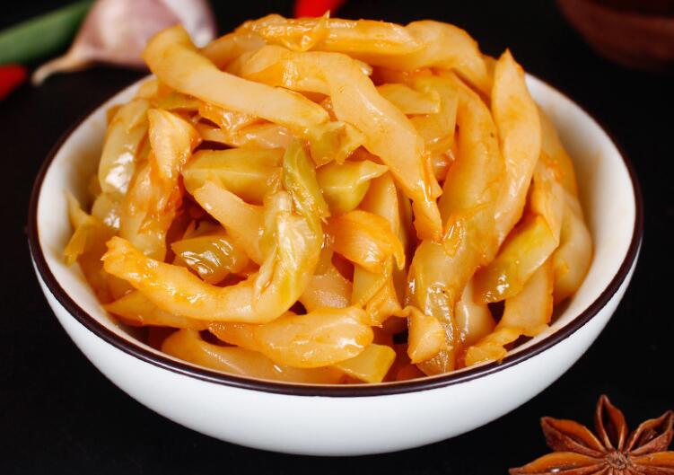 榨菜汤怎么做好吃（榨菜汤是中国传统的小吃之一）