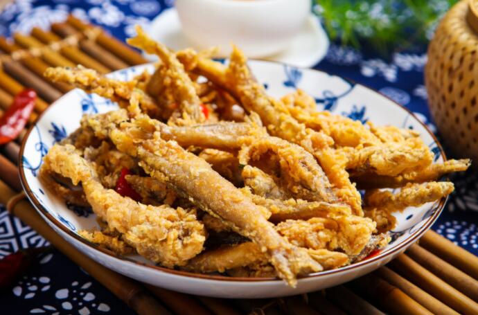 炸泥鳅怎么做好吃（炸泥鳅的家常做法）