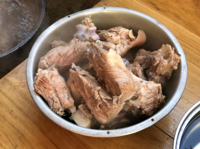 煮排骨怎么做好吃（怎样煮排骨好吃）