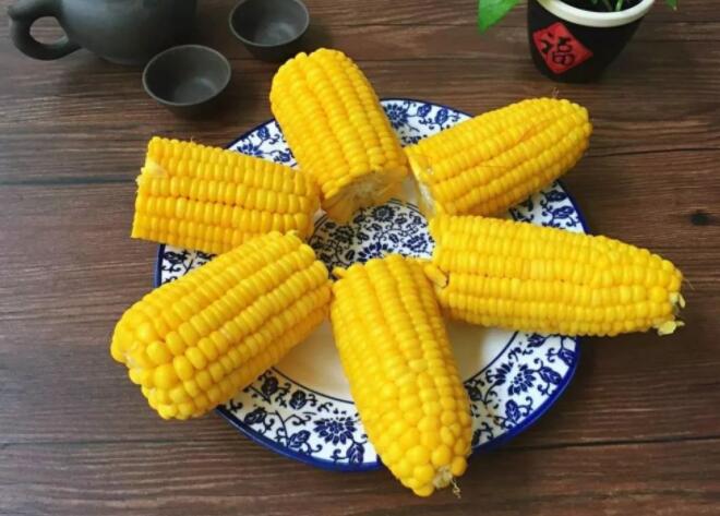 煮玉米放糖好吃吗（玉米的味道和口感）