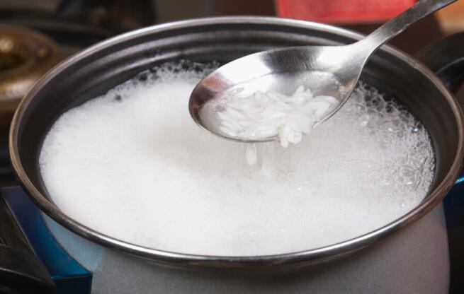 煮稀饭加什么好吃（煮稀饭放些什么）