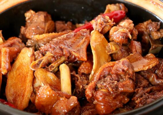 煮鸭肉怎么煮好吃（红烧鸭肉的做法）