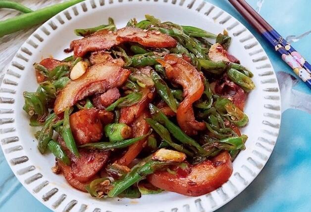 猪头肉怎么炒好吃不腻不腥 炒猪头肉的做法大全