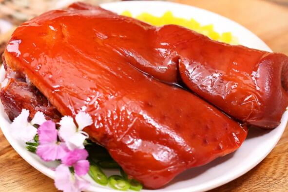 猪头肉炒什么菜最好吃 猪头肉是平价的猪肉类食材之一