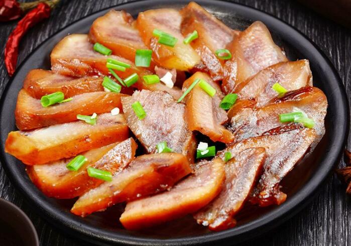 猪头肉熟食怎么做好吃（正宗猪头肉的做法猪头肉熟食配方）