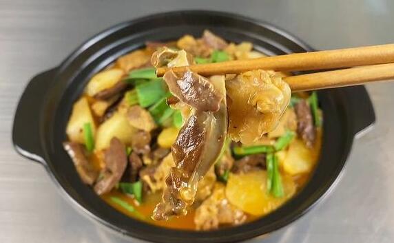 猪心肺火锅怎么做好吃（怎样做猪心肺汤）