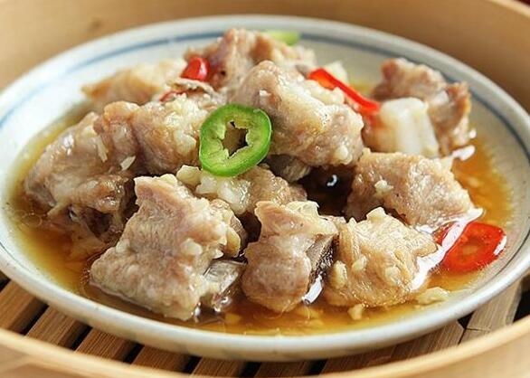 猪排骨怎么做好吃（猪排骨是一道经典的家常）