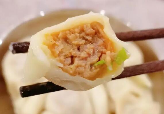 猪肉大葱饺子馅怎么做好吃（猪肉大葱饺子馅的家常做法）