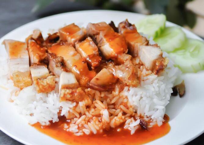 猪肉饭怎么做好吃（如何做出简单又美味的猪肉饭）