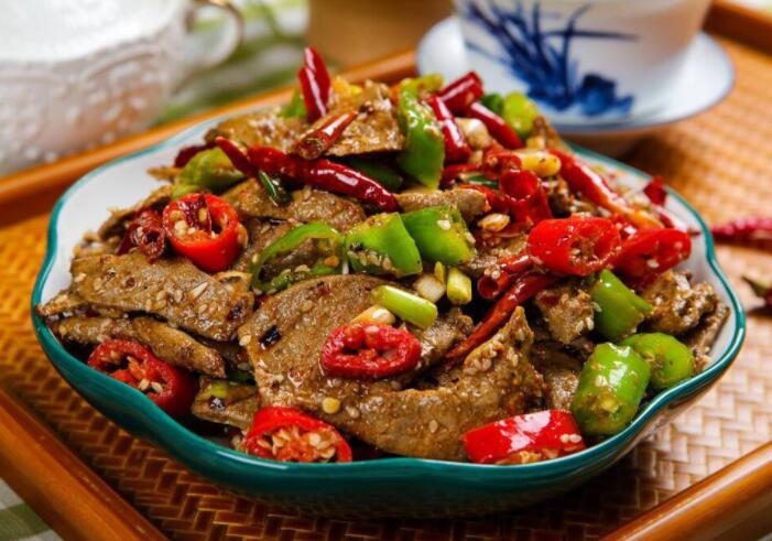 猪肝和什么炒好吃（猪肝怎么炒才嫩）