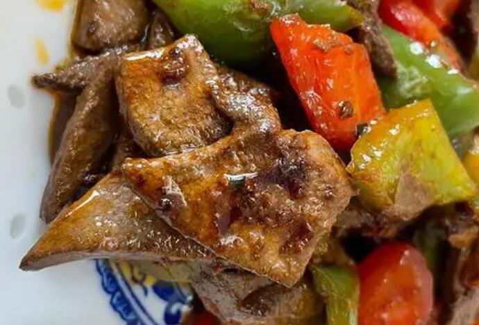 猪肝炒什么菜好吃(猪肝炒什么菜最好)
