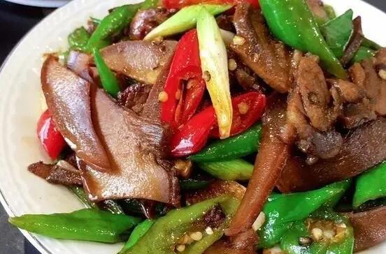 猪舌子怎么炒好吃（猪舌子的营养价值）