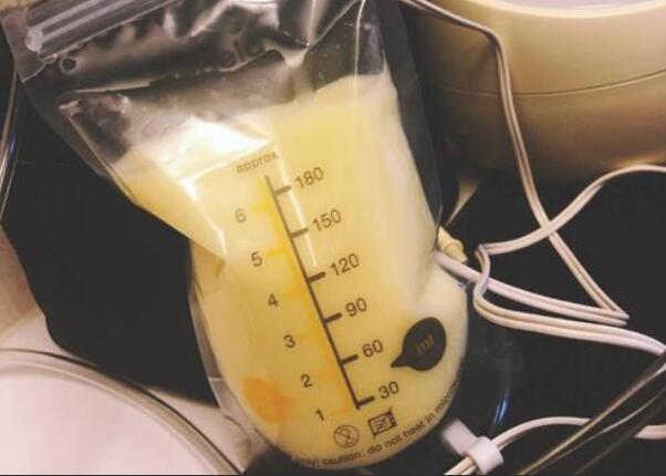 8个月母乳还有营养吗（宝宝八个月了母乳还有营养吗）