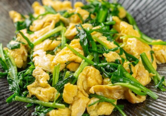 产妇吃什么炒菜有营养（产妇吃什么炒菜比较好）