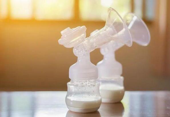 宝宝一岁了母乳还有营养吗（1岁了母乳还有营养吗）