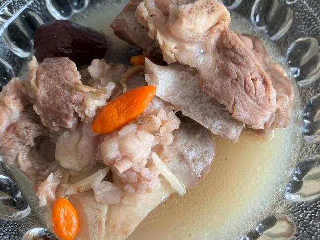 大骨头汤怎么做有营养（如何制作营养丰富的大骨头汤）