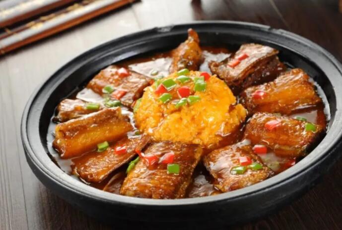 带鱼应该搭配什么菜才能既营养又好吃