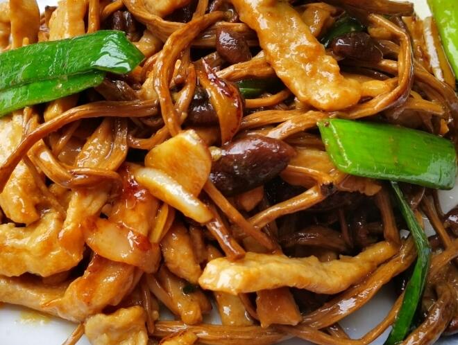 茶树菇的营养价值及功效（茶树菇的最佳搭配）