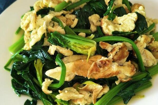 菠菜怎么吃有营养（菠菜怎么吃有营养还不流失）