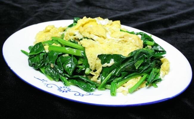 菠菜配什么最有营养（菠菜配什么吃好）