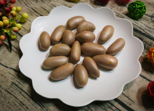 菠萝蜜核有什么营养（菠萝蜜核有没有营养）