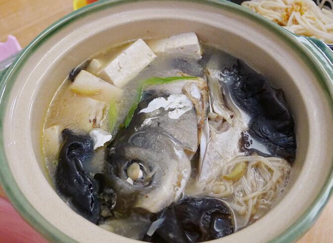 豆腐鲫鱼汤的营养价值（豆腐鲫鱼汤有营养吗）