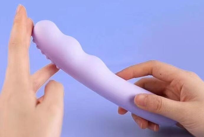 女性成人用品要怎样用（女性成人用品正确的使用方法）