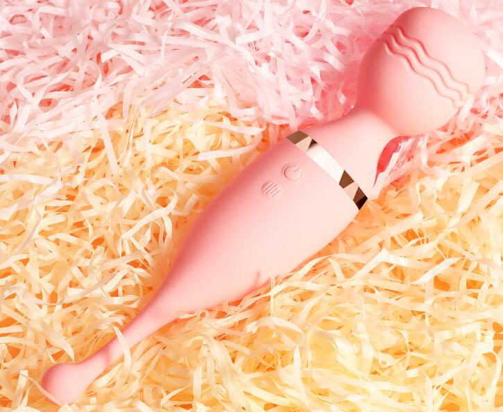 女性手淫最喜欢的成人用品（女生喜欢什么手）