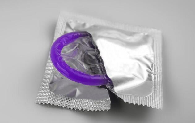 美国妇女使用成人用品（美国妇女一般都采用什么方法避孕）