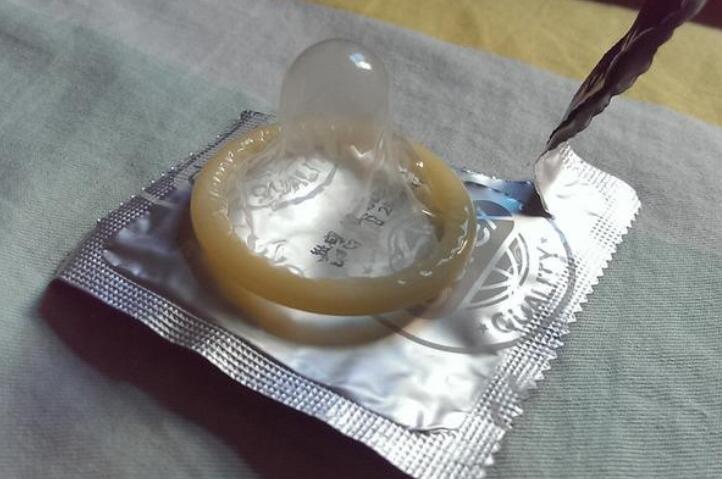 男性阴茎粗度安全套（男性避孕套尺寸怎么选择）