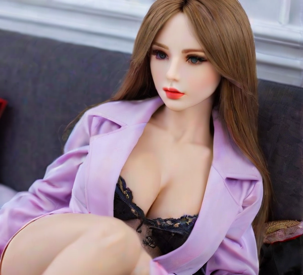 女人充气娃娃怎么用法（充气娃娃的使用方法）
