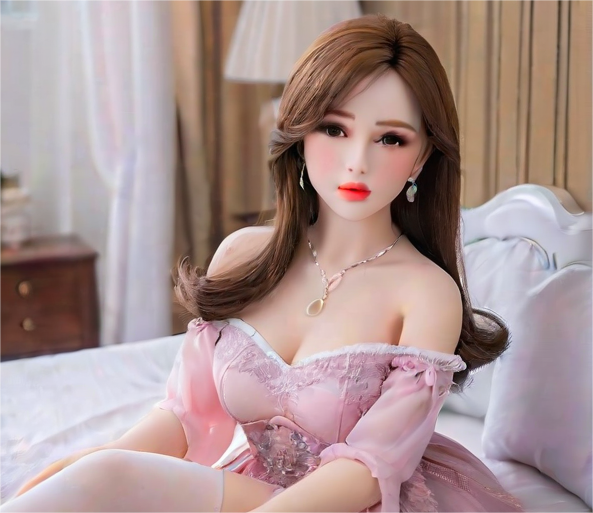 女使用充气娃娃的过程（充气娃娃女士专用）