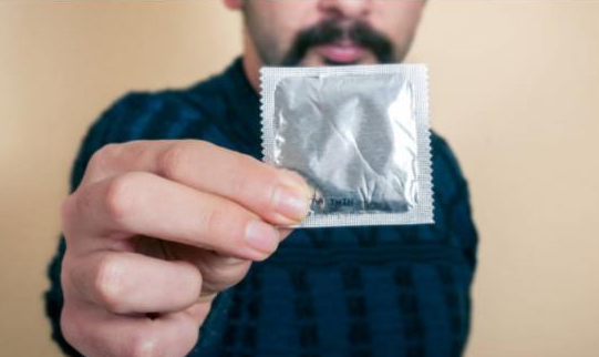 男用套使用方法（男人用的套套）
