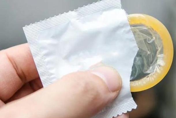 避孕套可以带上飞机吗（硅胶在安检机是什么样的）