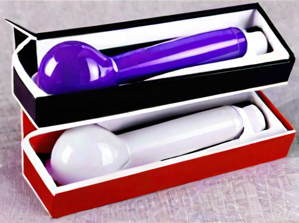 在与老公做爱的同时使用按摩棒
