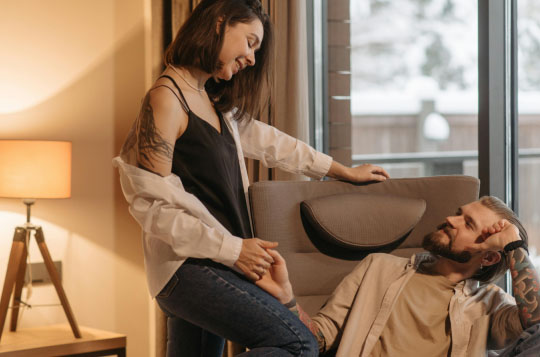 舔男生丁丁技巧:让女性尖叫性爱技巧 舔男生丁丁技巧:让女性尖叫性爱技巧