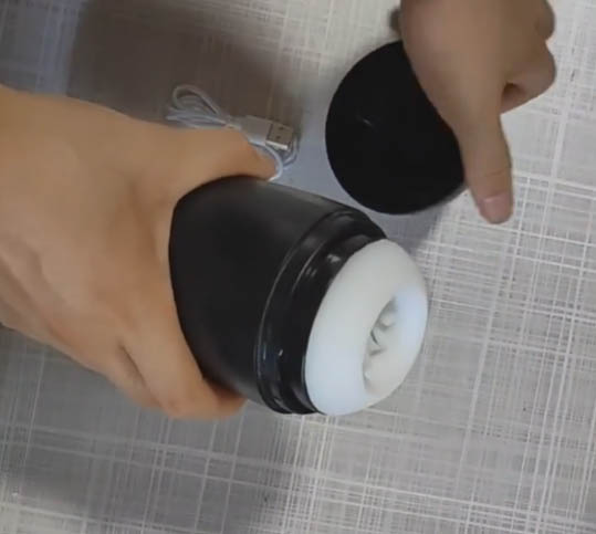 自动飞机杯潮喷：飞机杯潮喷惊艳登场