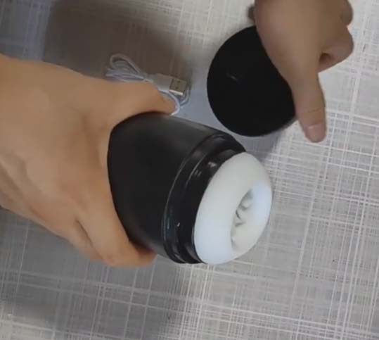 nano自动飞机杯视频：自动飞机杯的震撼视频