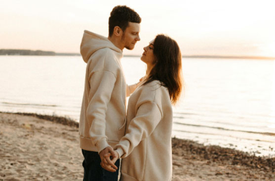 怎样夫妻生活就不乏味来：夫妻间的秘诀！生活如何变得充满乐趣