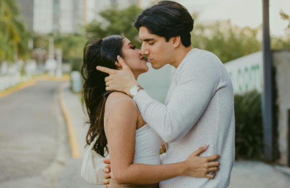 坐牢的人对老婆的感情：对坐牢的人情深如海